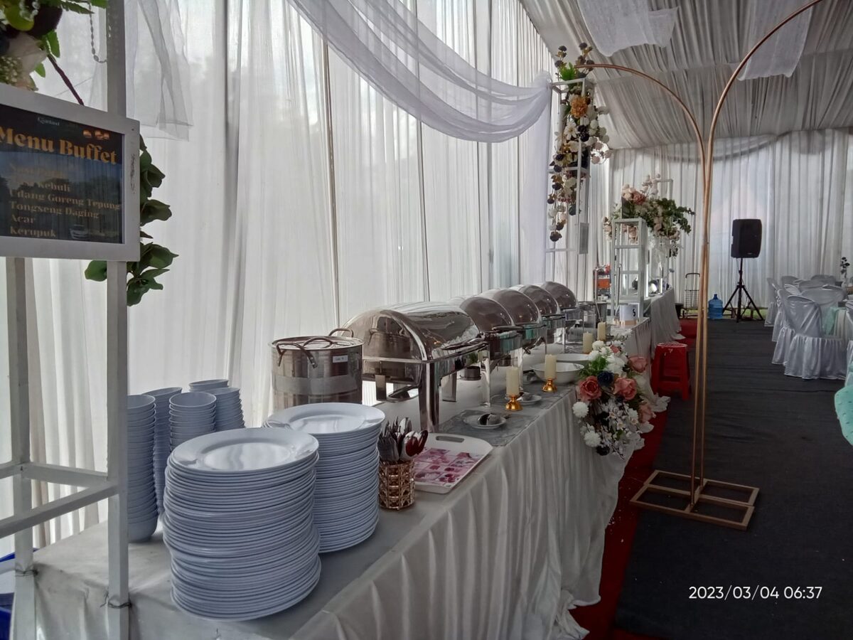 Area prasmanan tenda resepsi Arsa Media